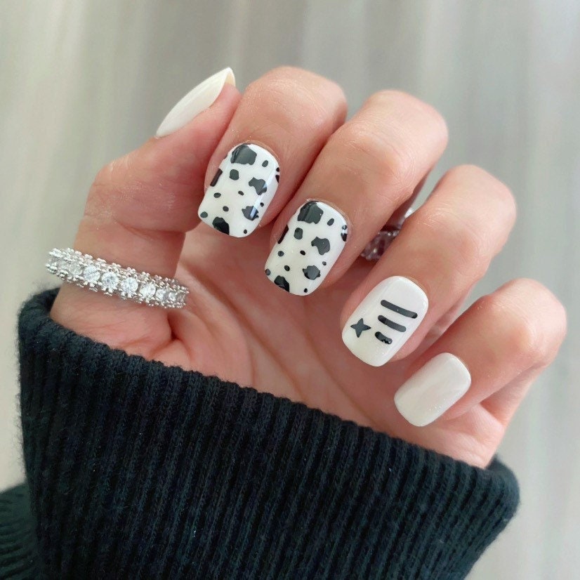 24 Stück Kuh Kurz/Kurze Nägel Press On Nageldesign Künstliche Klebenägel von Etsy - RedLeopardNails