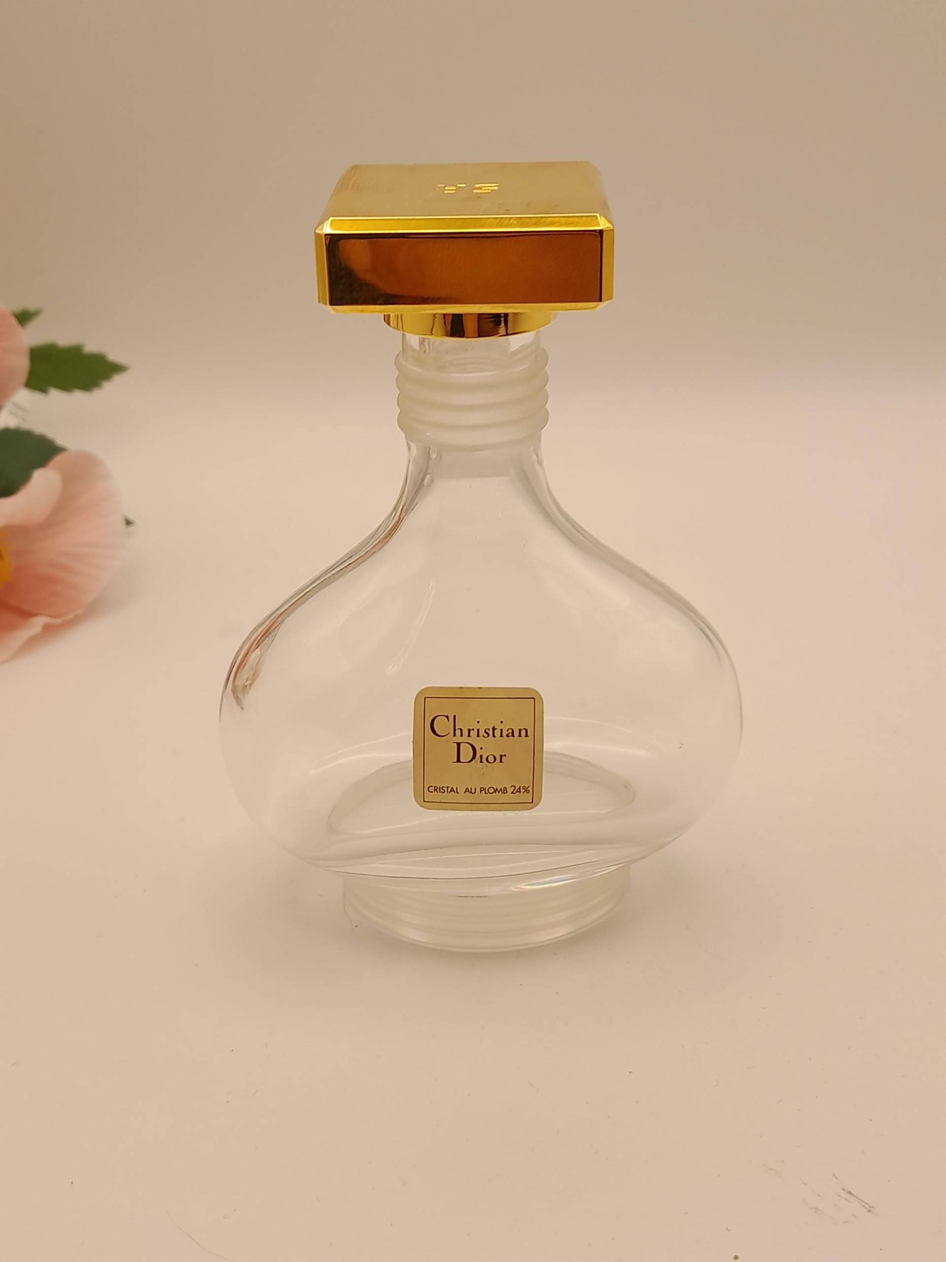 Christian Dior - Parfümflasche Aus Kristall Vintage 1990Er Jahre Home Collection Bleikristall Christian Dior - Parfümflasche Aus Kristall Vintage 1990Er Jahre Home Collection Bleikristall von Etsy - ReginasPerfume