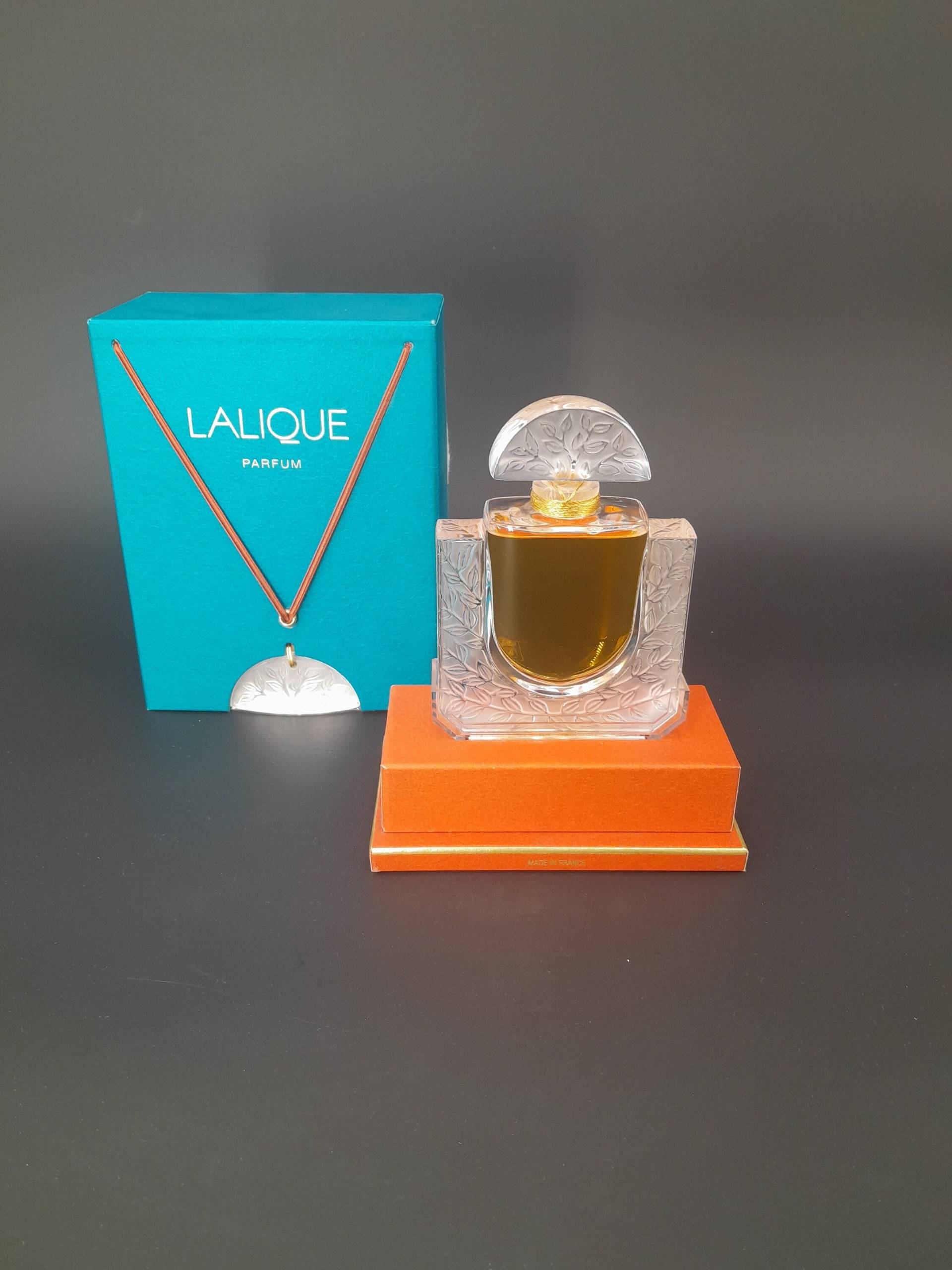 Lalique Chèvrefeuille | 1992 - 40 Ml Extrait De Parfum Nummerierte Limitierte Kristalledition Lalique-Kristallanhänger von Etsy - ReginasPerfume