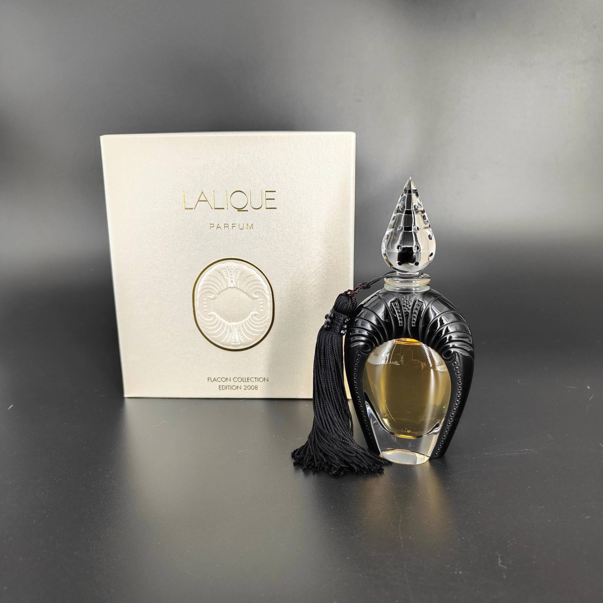Lalique Shéhérazade | 2008 - 30 Ml Extrait De Parfum Limitierte Nummerierte Kristalledition Vintage-Sammlerflasche Aus Den 2000Er Jahren Lalique Shéhérazade | 2008 - 30 Ml Extrait De Parfum Limitierte Nummerierte Kristalledition Vintage-Sammlerflasche Aus Den 2000Er Jahren von Etsy - ReginasPerfume