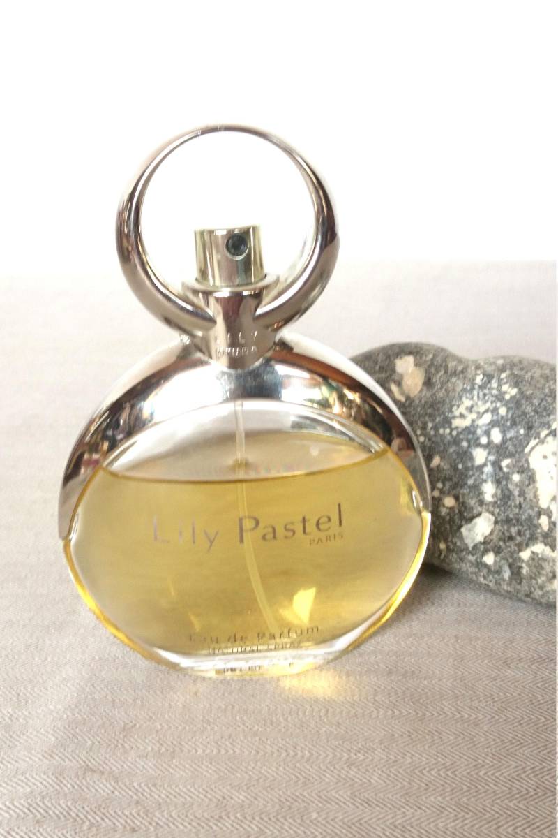 Ulrich De Varens Lily Pastel 50Ml Edp Spray Rare True Vintage Parfum von Etsy - Residenzler