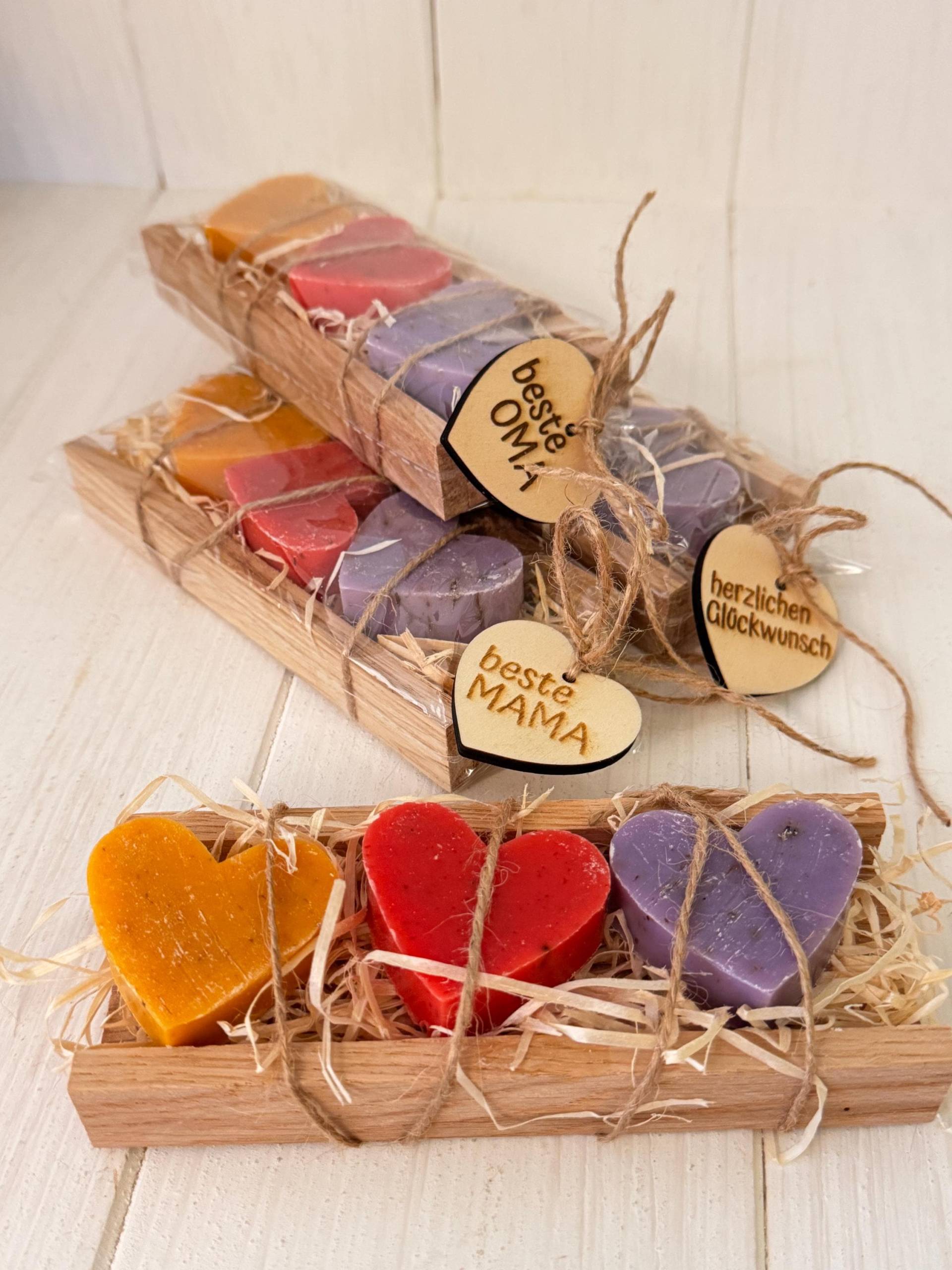 Herz Seife Geschenkset Rose Ringelblume Lavendel Schafmilchseife Herz Seife Geschenkset Rose Ringelblume Lavendel Schafmilchseife von Etsy - Revitalshop