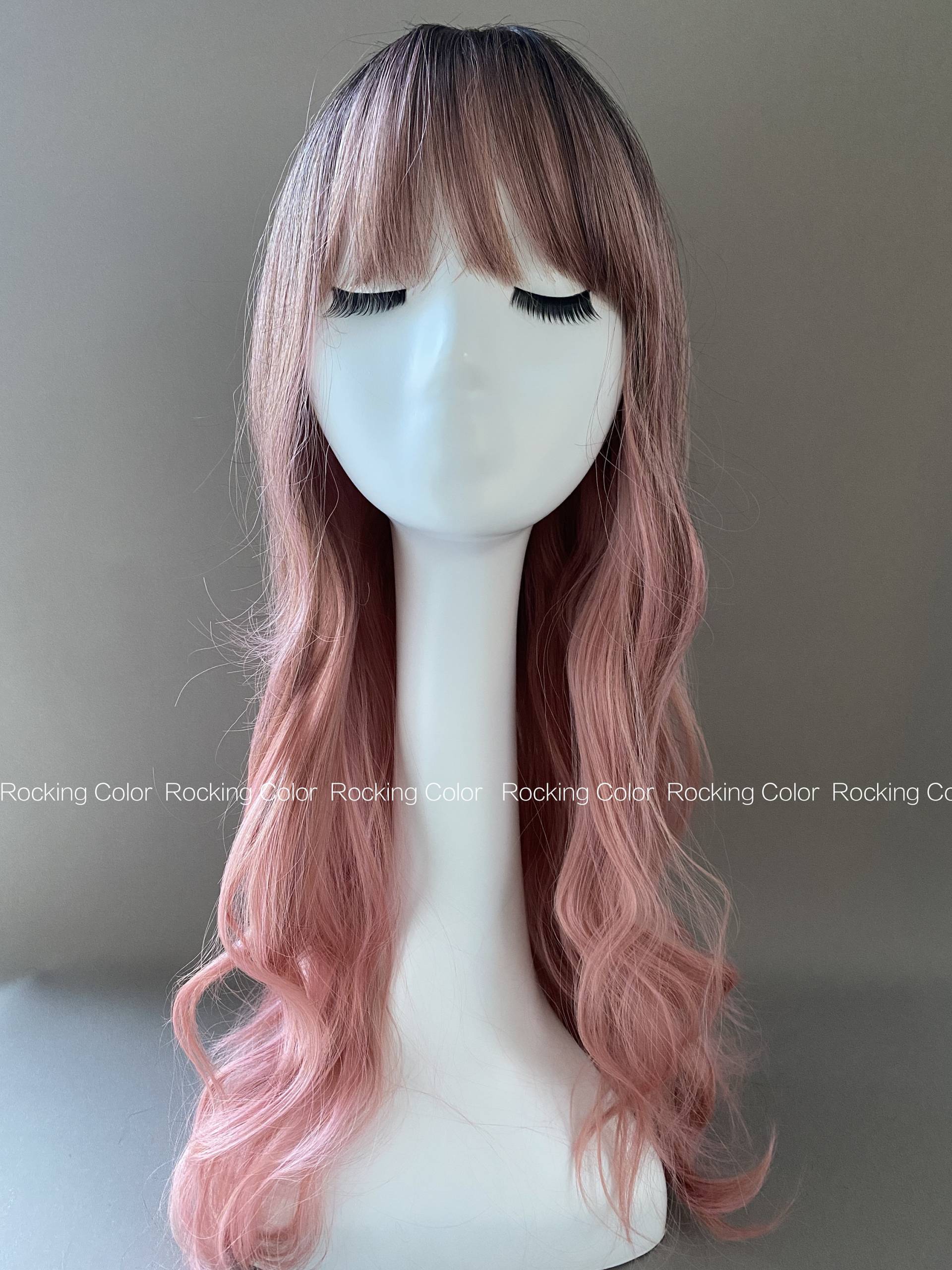 Hellrosa Ombre Gewellte Perücke Mit Pony/26-Zoll-Dark Root Light Pink Curly Fringe Perücke. Kostenlose Perückenhaube von Etsy - RockingColour