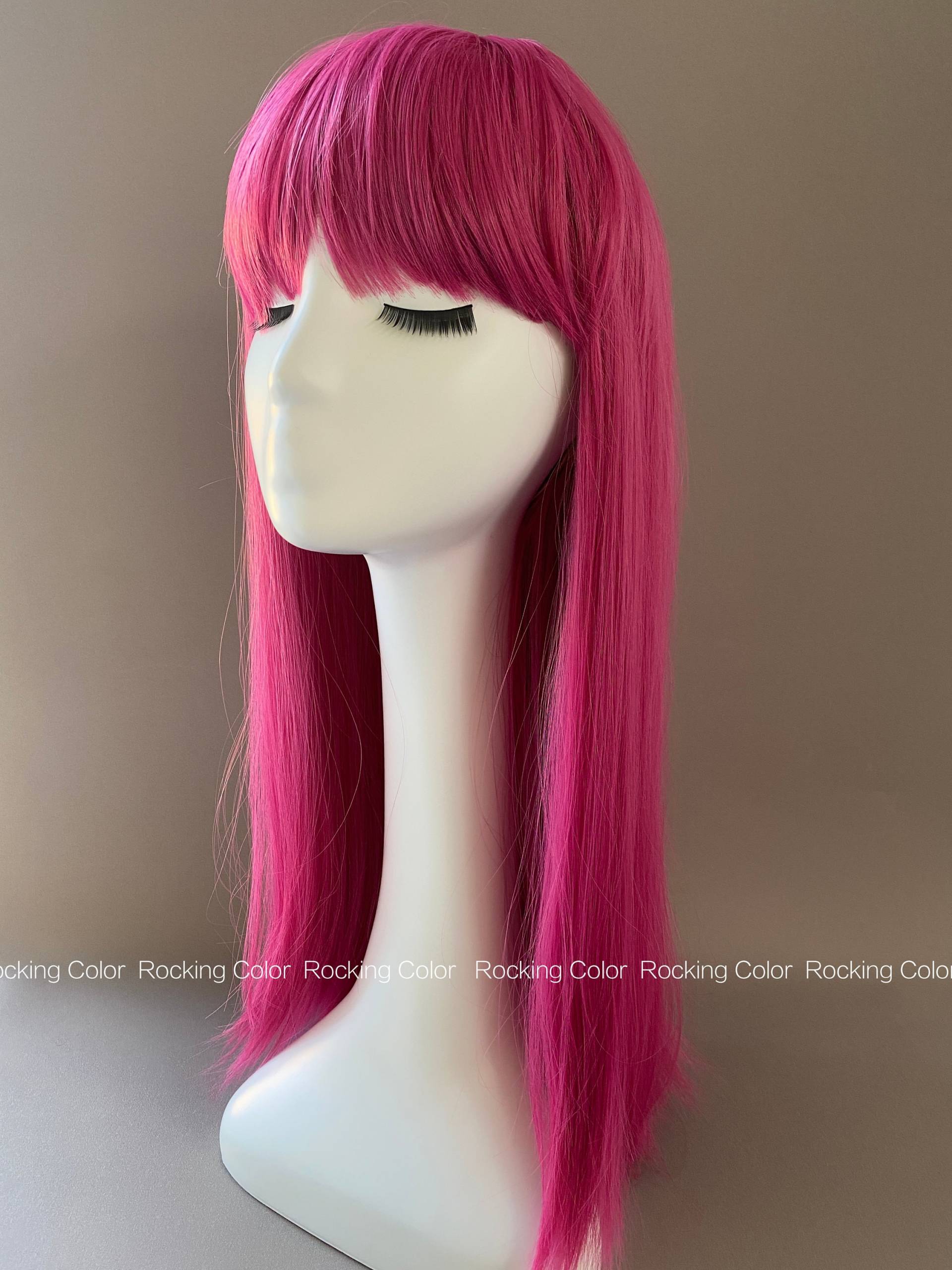 Hot Pink Gerade Perücke Mit Ponys/22-Zoll Langen Lebendigen Farbton Der Perücke. Gratis Perückenkappe von Etsy - RockingColour