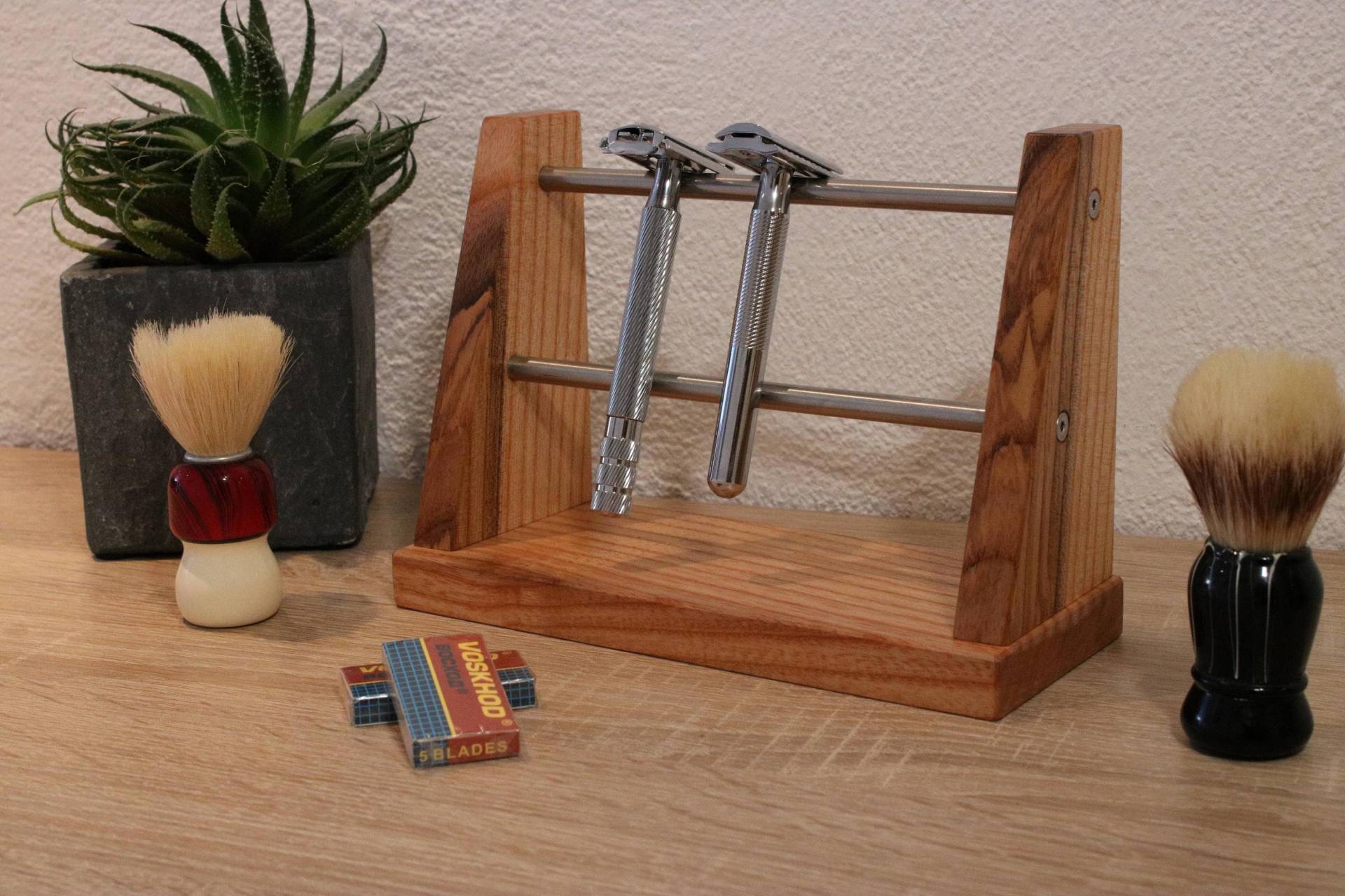 Rasierhobel Ständer Aus Eschenholz Und Edelstahlstangen Rasierhobel Ständer Aus Eschenholz Und Edelstahlstangen von Etsy - RolandsHolzwerkstatt