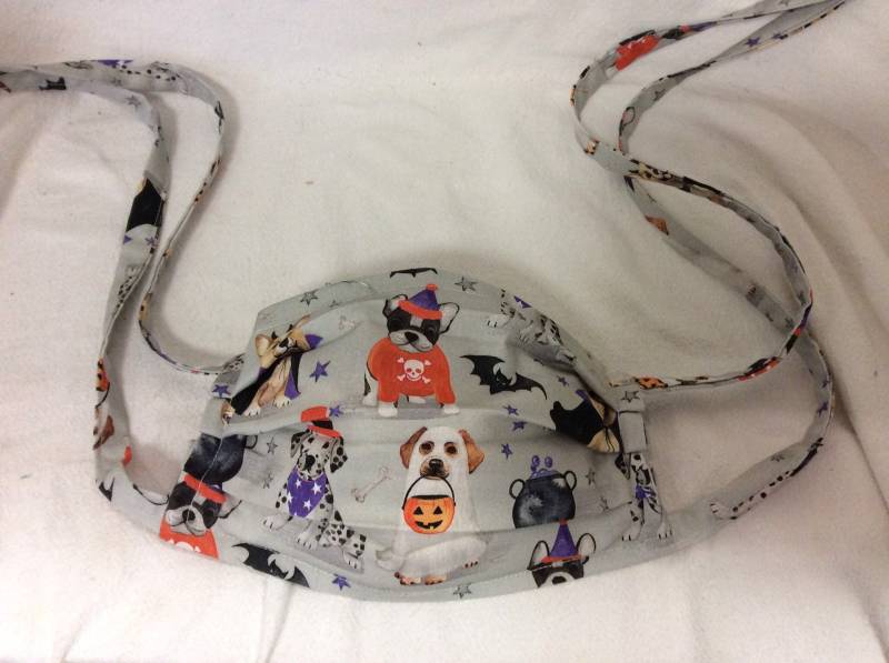 Gesichtsmaske Mit Filtertasche Waschbar Made in Usa Nasendraht Unisex Halloween Hunde Tier Print von Etsy - RollingRiverAntiques