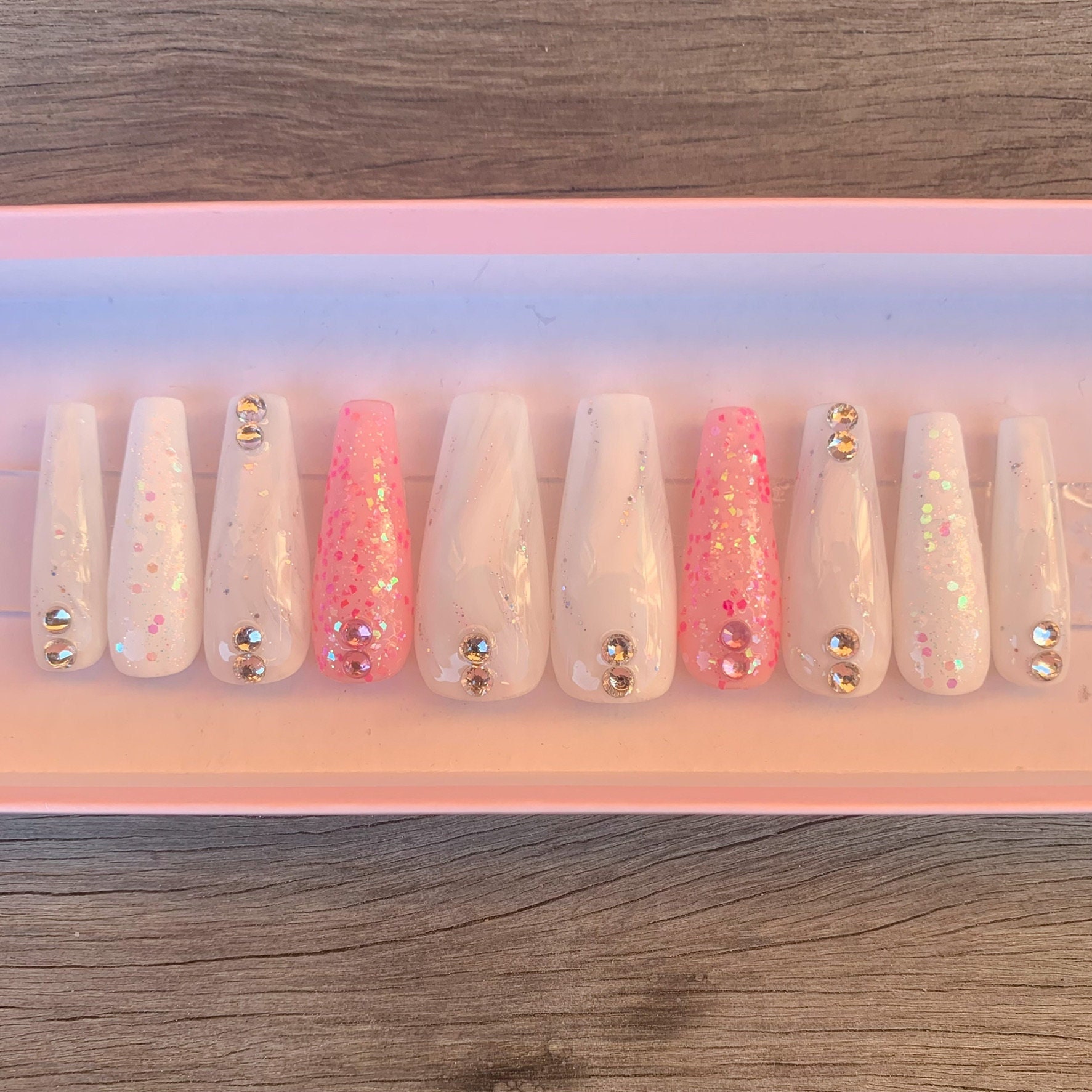 Glitz & Glam Nail Set von Etsy - SamamySalon