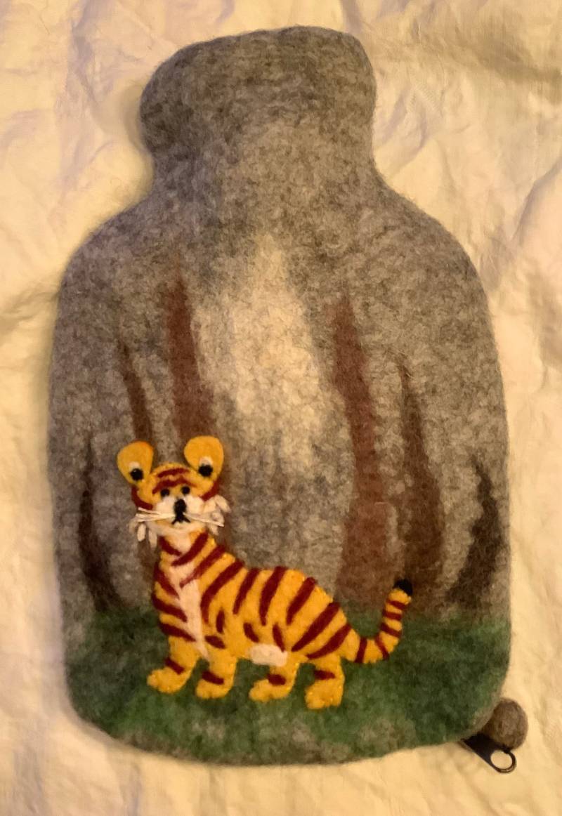 So Tolle Filz Wärmflasche „Der Tiger" Komplett Mit 0, 6L Qualitätswärmflasche Kinderwärmflasche von Etsy - SaraundOnsiFilzerei