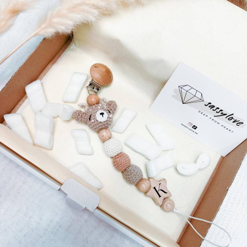 Schnullerkette Personalisiert, Babygeschenk, Geschenkbaby von Etsy - SassyloveDE