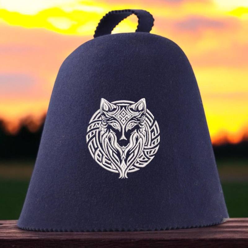 Saunahut Personalisier Bar Bestickt Mit Wolfskopf | Wölfin Sauna Hut Celtic Wolf | Hat von Etsy - SaunaHamamStore