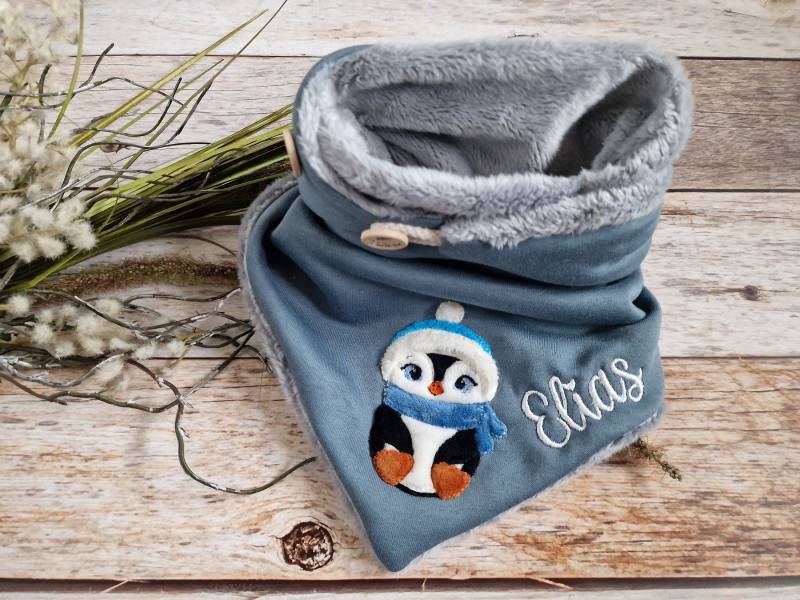 Handmade Halstuch/Wintertuch Schal Mit Kuscheligem Pinguin & Namen von Etsy - ScaBaDesignArts