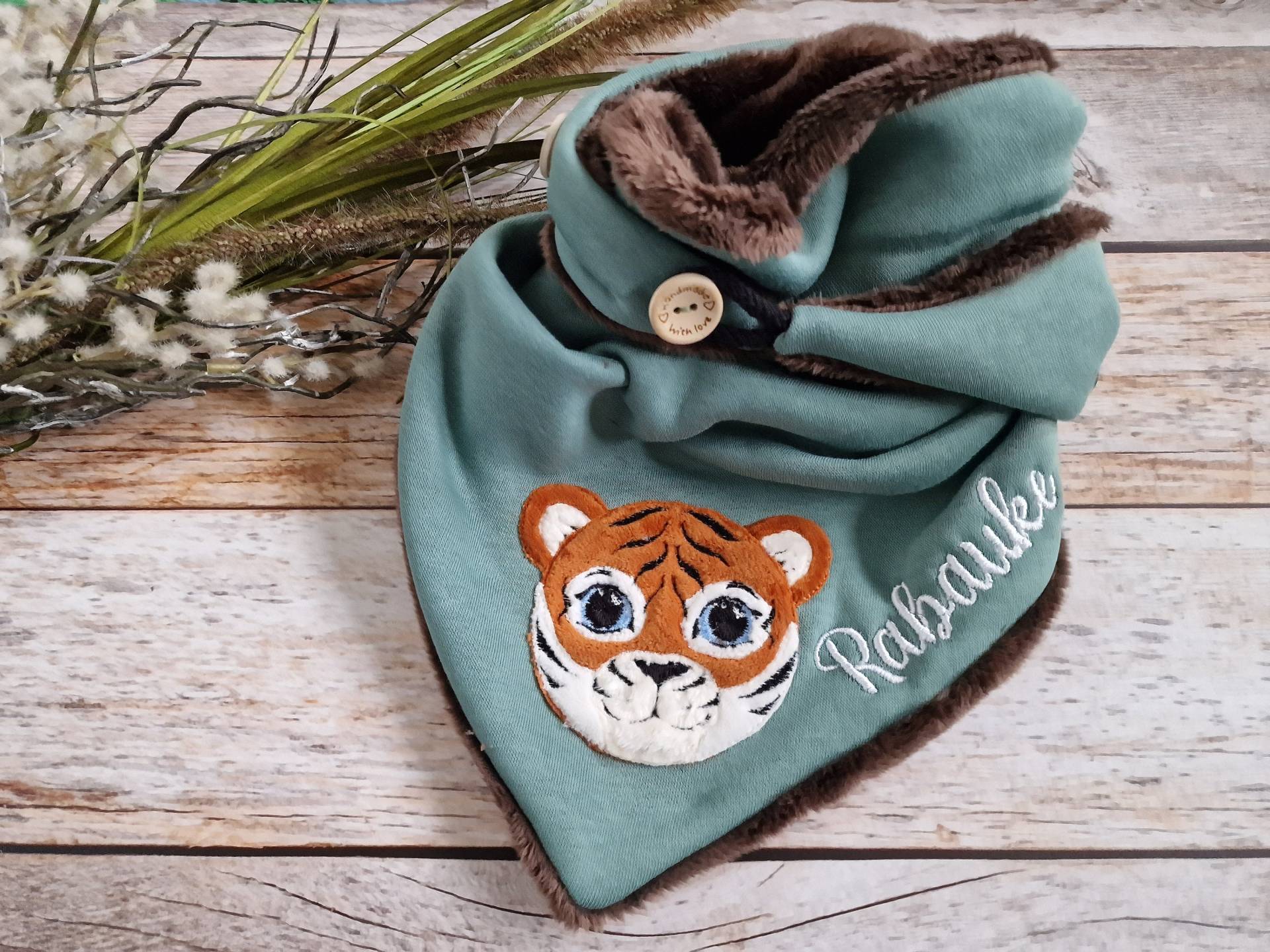 Handmade Halstuch/Wintertuch Schal Mit Kuscheligem Tiger & Namen von Etsy - ScaBaDesignArts