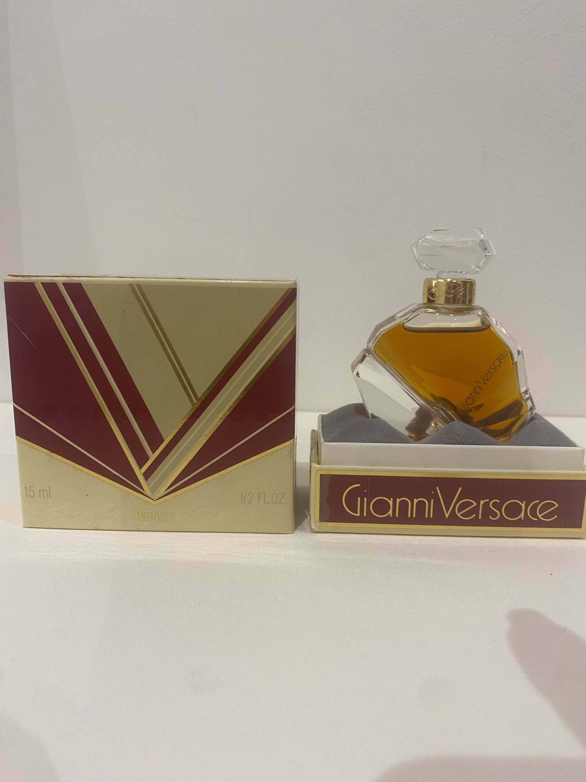 Versace Gianni Reines Parfum 15 Ml Rare, Vintage 1981. Versiegelte Flasche von Etsy - ScentOfFranceVintage