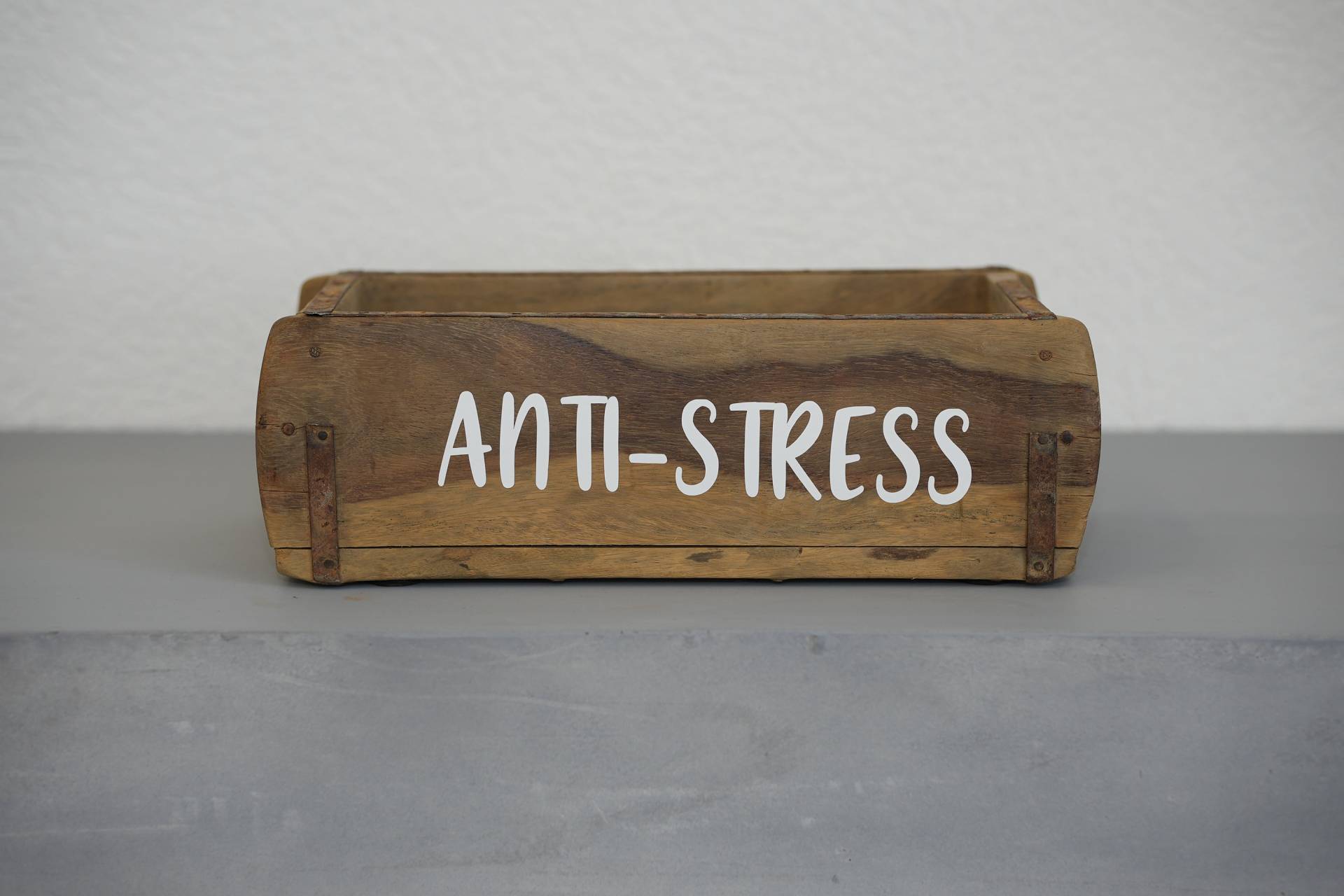 Geschenkbox "Anti-stress" | Diy Geschenke Holzkiste Ziegelform Deko Box Für Balkon Terrasse Garten Entspannungsbox von Etsy - SchneiderGeschenke