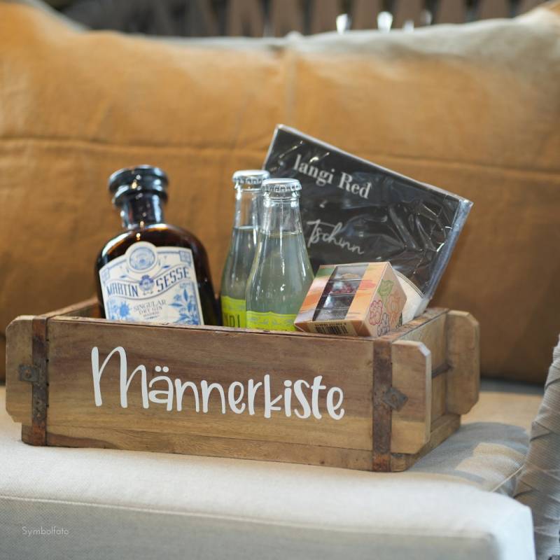 Geschenkbox "Männerkiste" | Dekoration Garten & Terrasse Zum Selbst Befüllen Aufbewahrungsbox Geschenkidee Für Männer von Etsy - SchneiderGeschenke