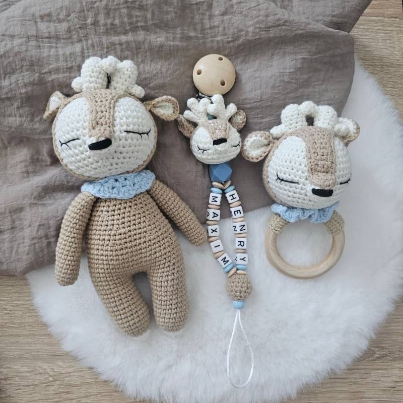 Geschenkset Newborn Schnullerkette Mit Namen, Häkeltier Reh, Greifring von Etsy - SchnullerkettenHaSi