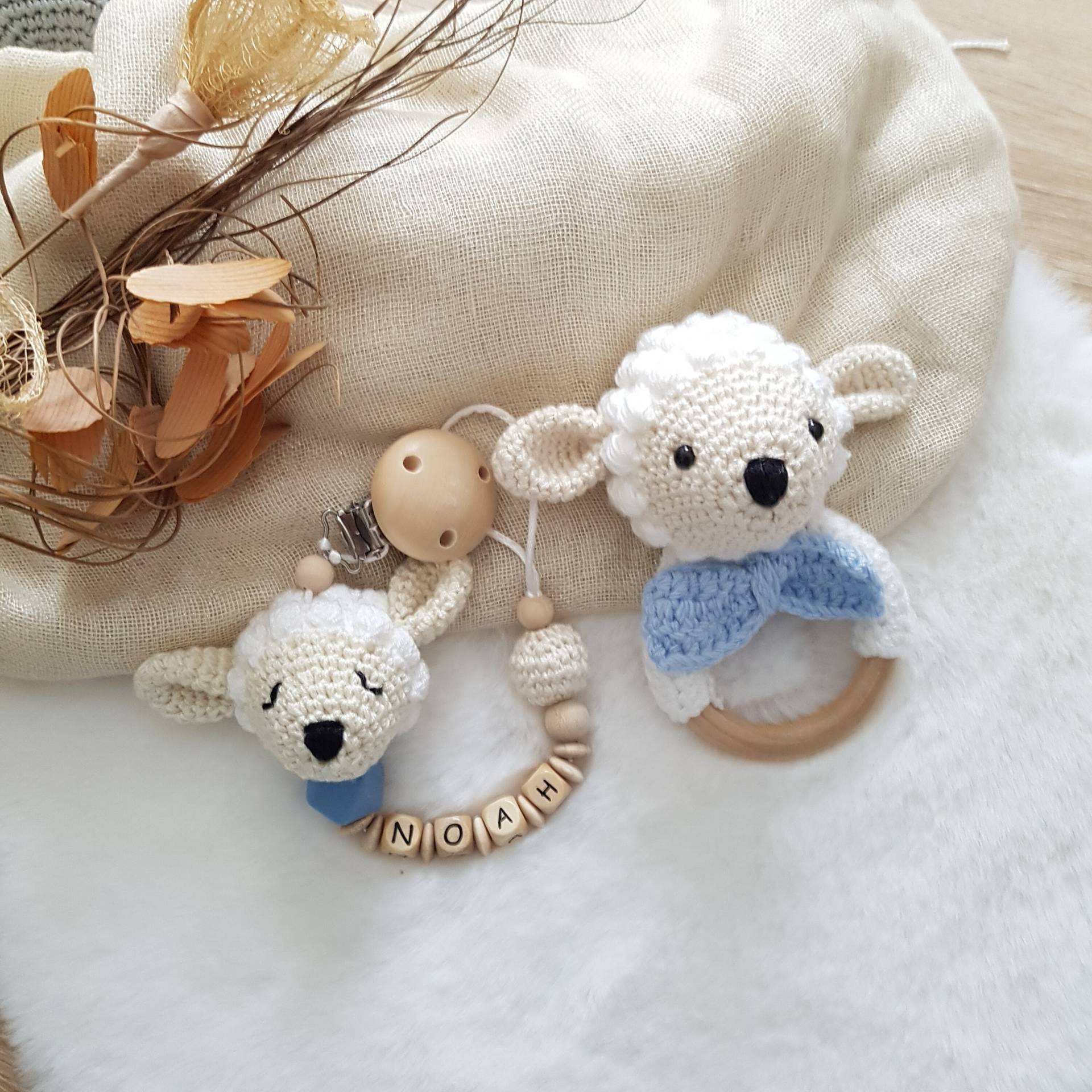 Set Schnullerkette Rassel Greifring Schaf | Babygeschenke Zur Geburt von Etsy - SchnullerkettenHaSi