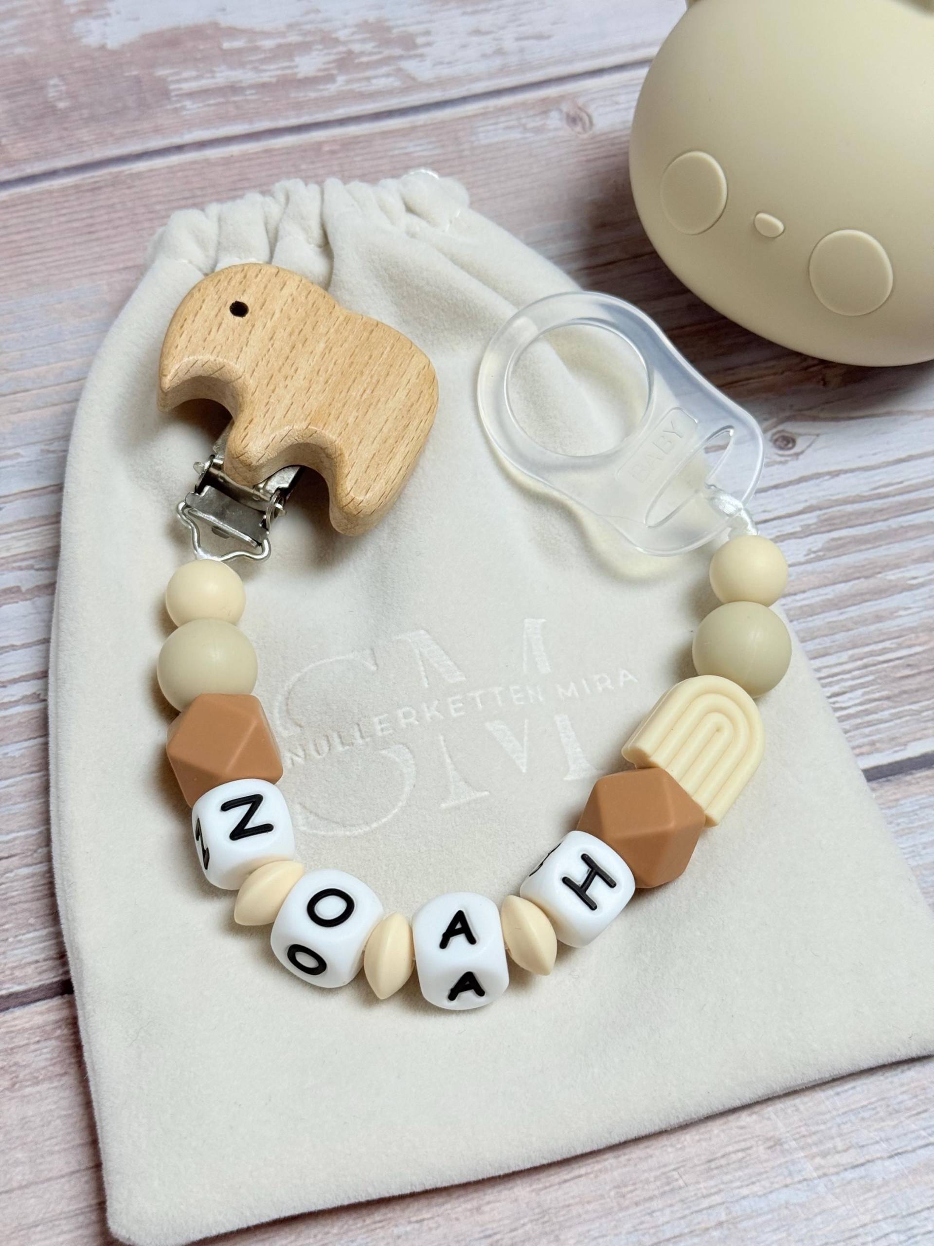 Schnullerkette Mit Namen Mädchen Schnullerkette Mit Namen Mädchen von Etsy - SchnullerkettenMira