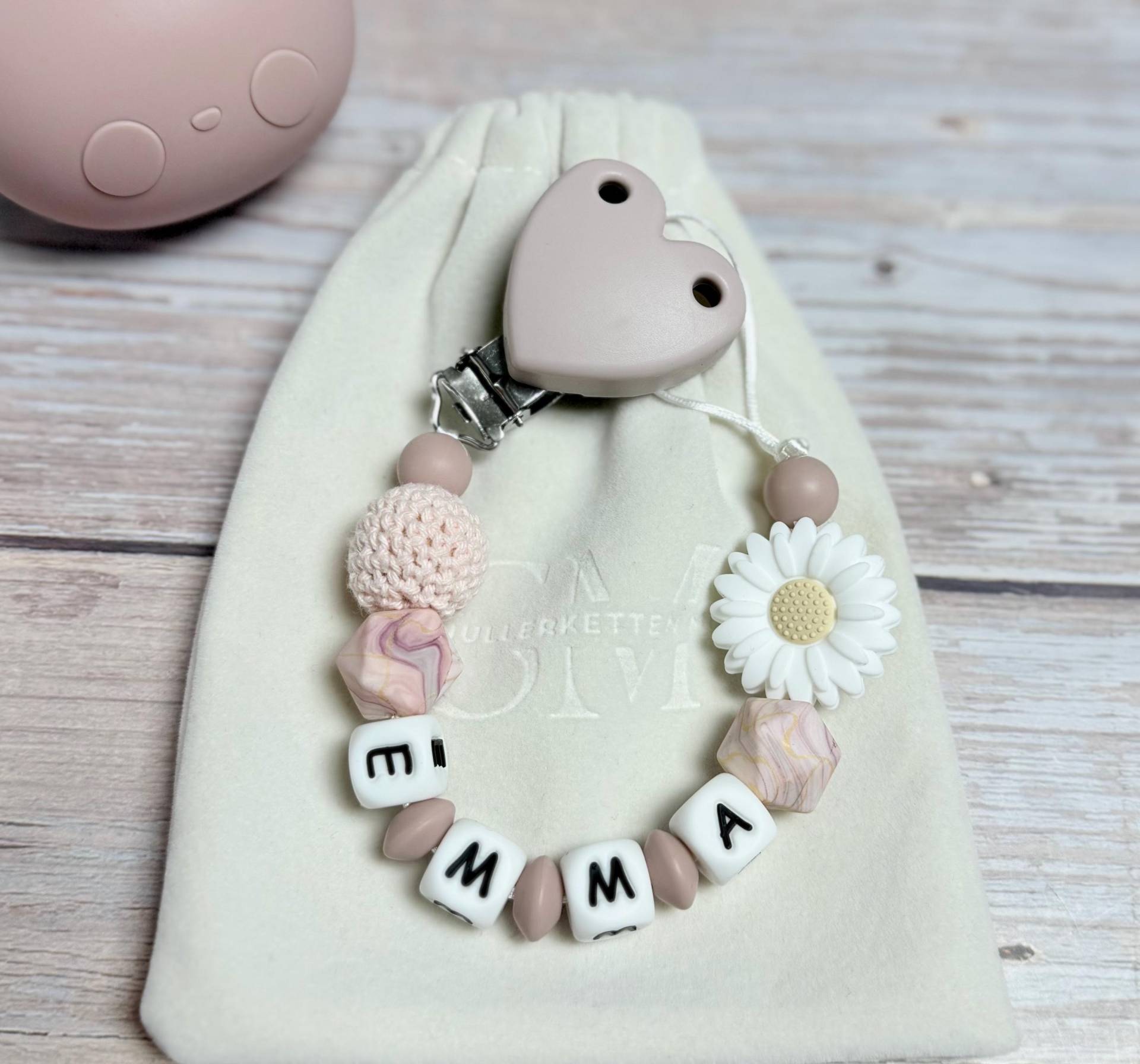 Schnullerkette Mit Namen Mädchen Schnullerkette Mit Namen Mädchen von Etsy - SchnullerkettenMira