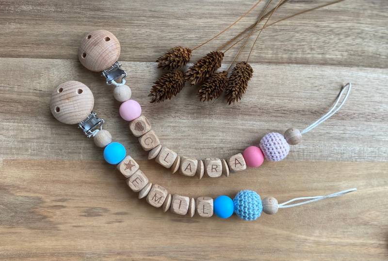 Personalisierte Schnullerkette, Schnullerkette Mit Namen, Schlichte #schnulli #schnuller #baby #schnullerhalter #geburt von Etsy - SchnulliTraumSR