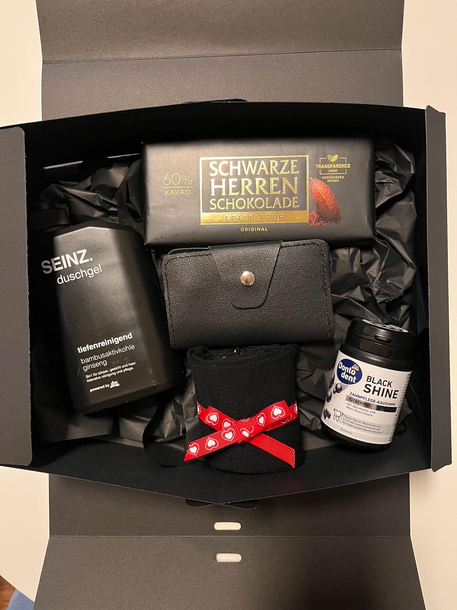 Männer Geschenkset All in Black , Mit Nagelpflegeset, Perfekt Für Den Valentinstag von Etsy - SeasonbyPetra