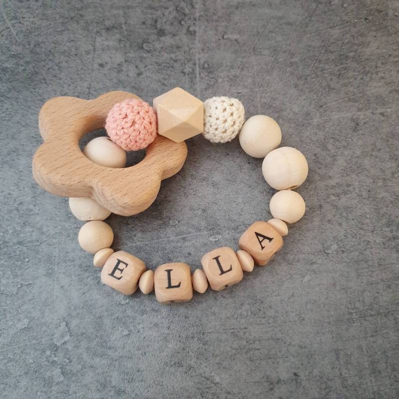 Natur Greifling Aus Holz Mit Namen Häkelperlen Holzgreifling Mädchen Baby Geschenk Personalisiert Geburt Taufe Babyparty Babykette Name von Etsy - ShopPrincessDreams