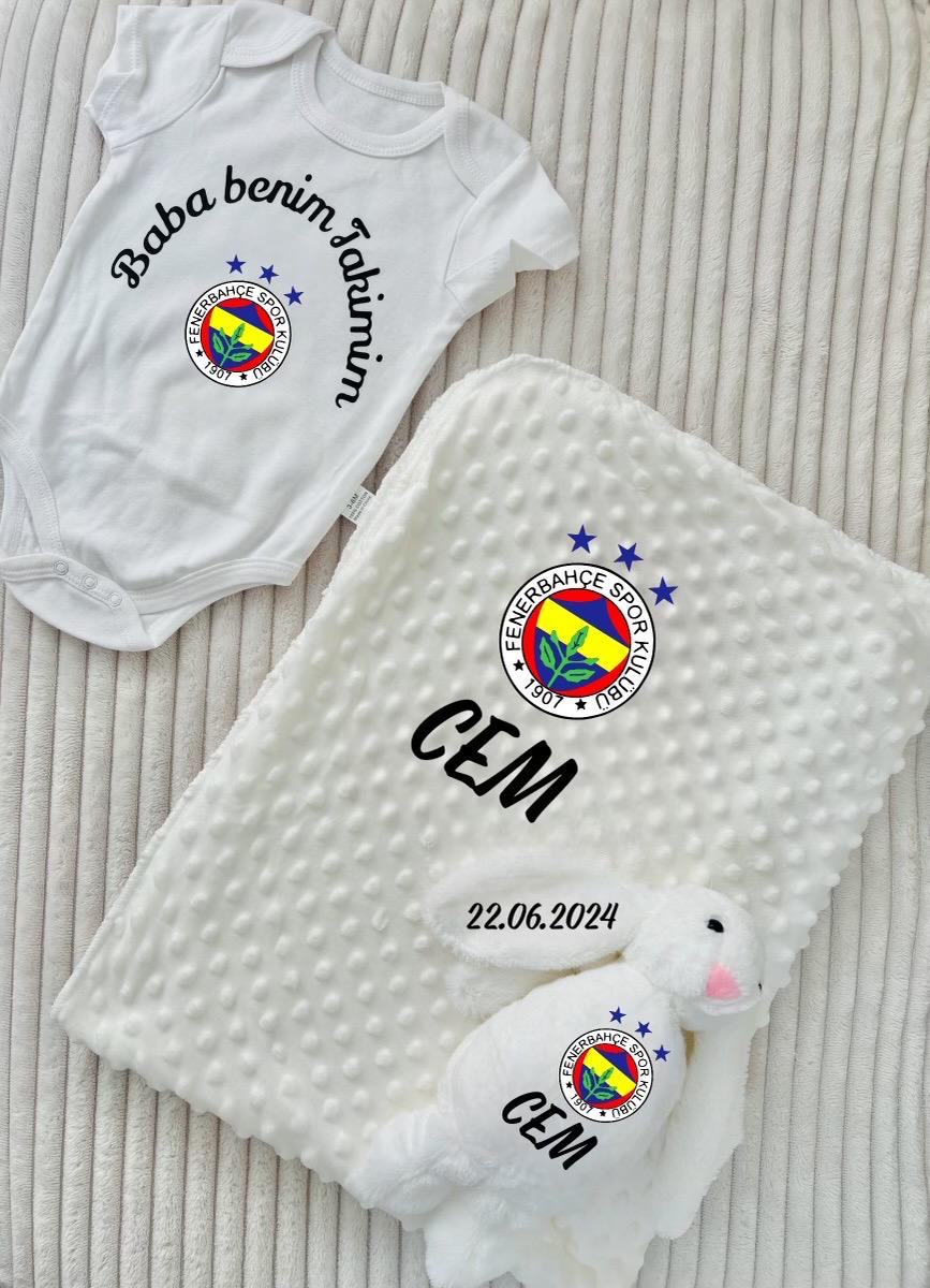 Fenerbahce Babydecke Mit Kuscheltier Hase, Plüschtier Hase Und Babybody Fenerbahce Babydecke Mit Kuscheltier Hase, Plüschtier Hase Und Babybody von Etsy - ShopbyhandmadeShop