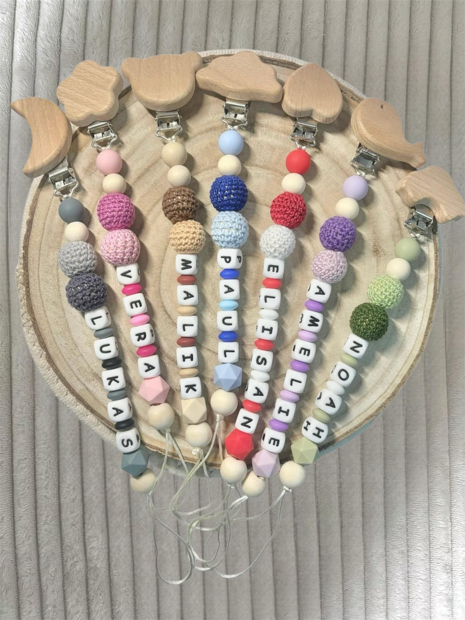 Schnullerkette Personalisiert Mit Namen, Motiv Und Häkelperlen, Personalisieren, Schnullekette Bunt von Etsy - ShopbyhandmadeShop