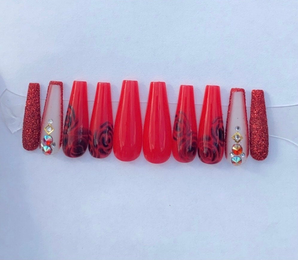 Rote Rose Press On Nails von Etsy - ShyyLa