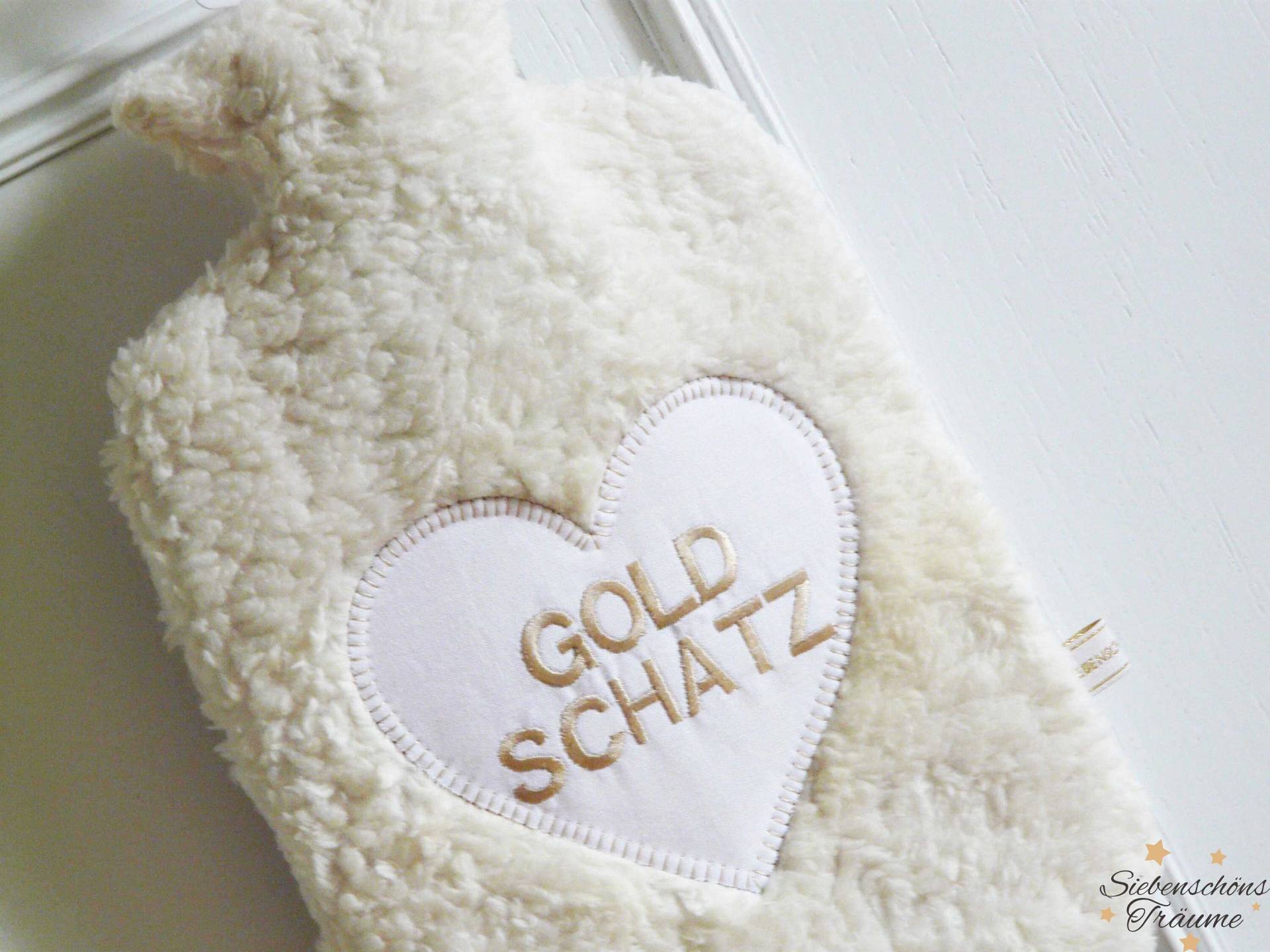 Goldschatz Wärmflasche "Herzblut" Weiß/Gold, Baumwollteddyplüsch, Personalisiertes Geschenk, Gesundheit, Herz, Krankheit, Teddyplüsch von Etsy - SiebenschoensTraeume