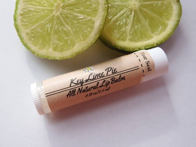 Natürlicher Schlüssel Limetten Lippenbalsam | Limettenhalter Zitrus Lime Chapstick Lip Butter Kuchen von Etsy - SimplyMadeNaturalCo