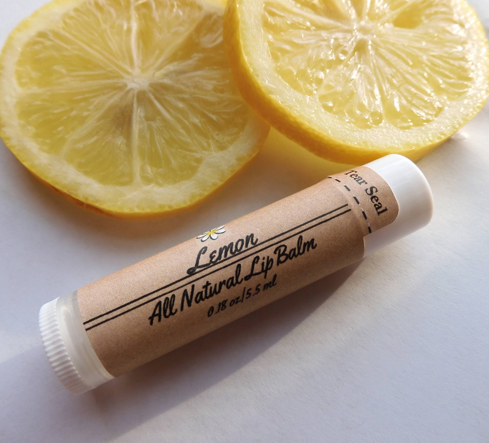 Natürlicher Zitronen Lippenbalsam | Lemon Chapstick Zitronenbalsam Zitrus Lippenbutter von Etsy - SimplyMadeNaturalCo