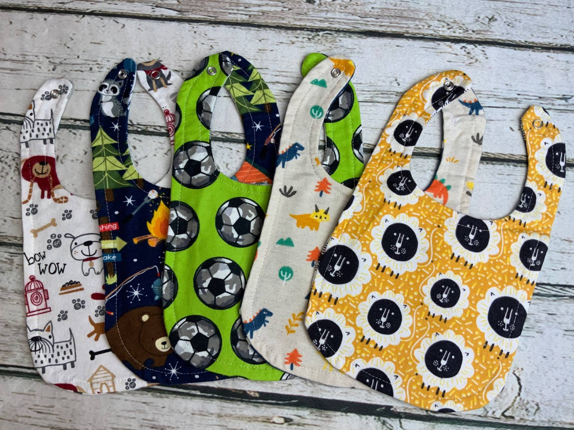 Baby Lätzchen Für Jungen/Fußball Tier Shower Geschenk von Etsy - SimplyUCreation