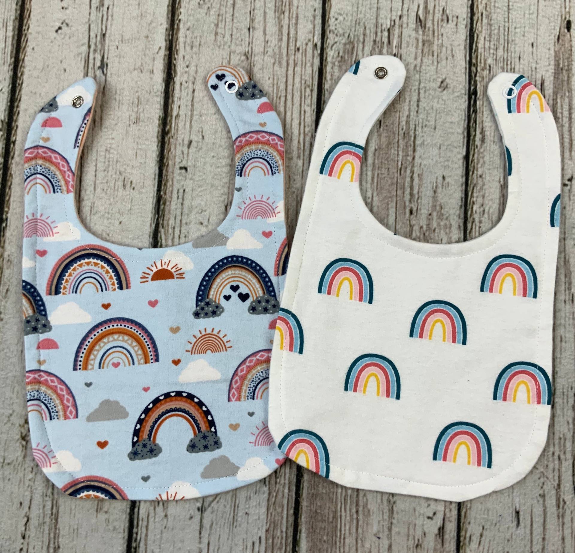 Babylätzchen/Mädchenlätzchen Regenbogen Lätzchen Babypartygeschenk Strahlende Kollektion von Etsy - SimplyUCreation