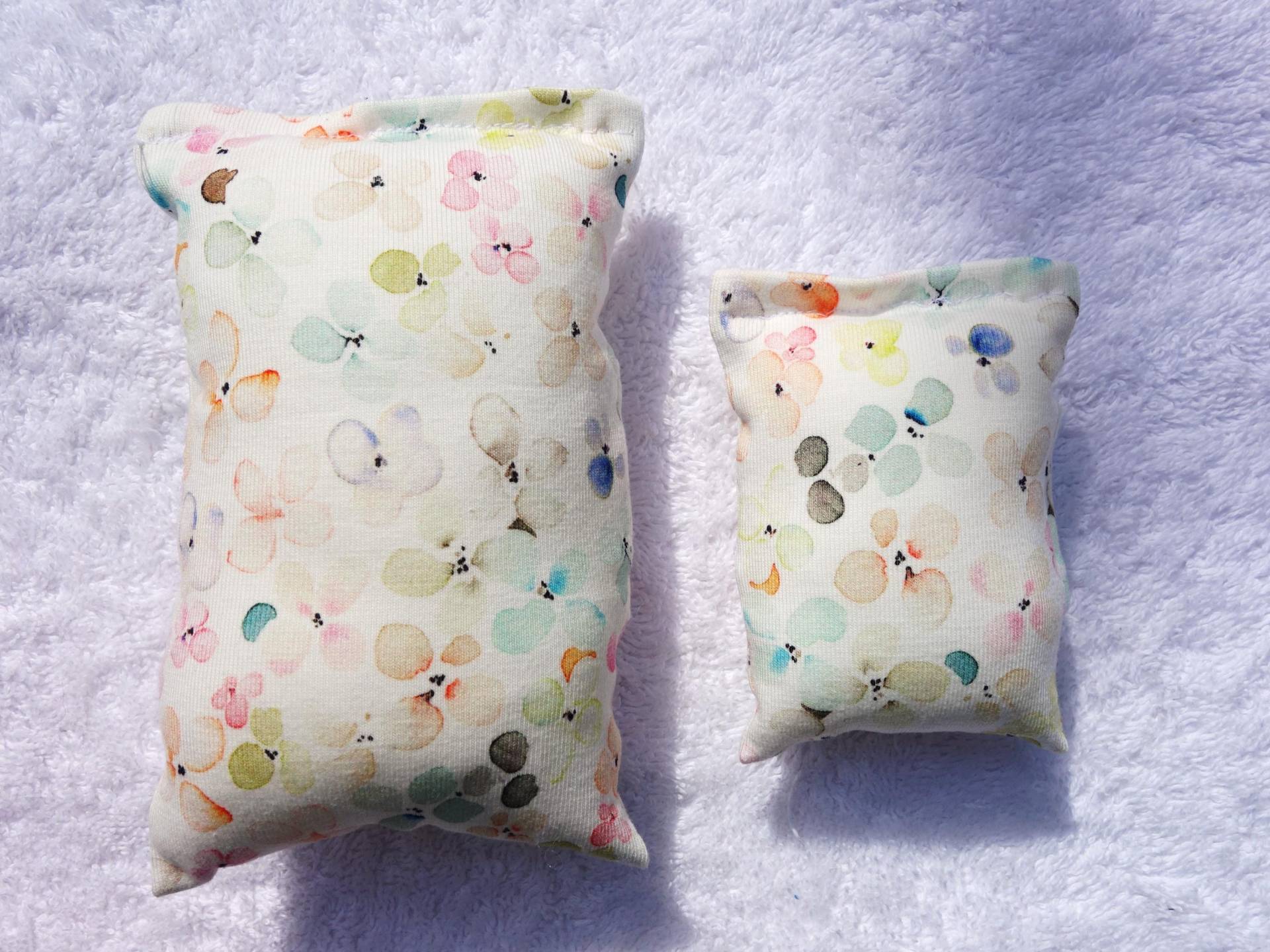 Aquarellblumen, Portkissen Gurtkissen Chemokissen Herzschrittmacher Chemo Krebs Bh Brustkrebs Sitzgurtkissen, Weiß, Bunt Aquarellblumen, Portkissen Gurtkissen Chemokissen Herzschrittmacher Chemo Krebs Bh Brustkrebs Sitzgurtkissen, Weiß, Bunt von Etsy - SissiundFroschkoenig