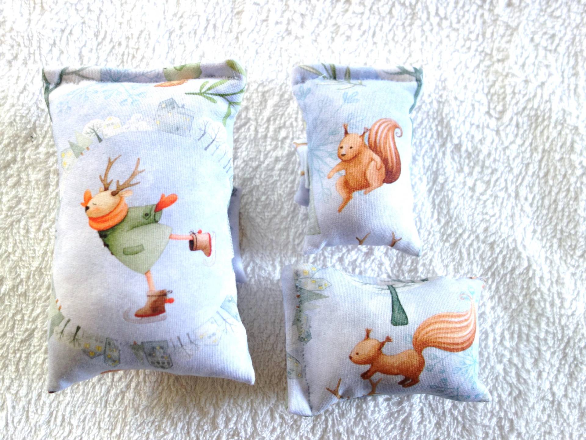 Eichhörnchen, Elch, Portkissen Gurtkissen Chemokissen Herzschrittmacher Chemo Krebs Bh Brustkrebs Sitzgurtkissen, Winter, Schlittschuhe Eichhörnchen, Elch, Portkissen Gurtkissen Chemokissen Herzschrittmacher Chemo Krebs Bh Brustkrebs Sitzgurtkissen, Winter, Schlittschuhe von Etsy - SissiundFroschkoenig