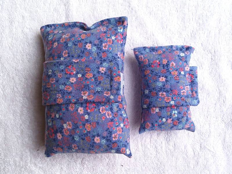 Jeans, Portkissen Gurtkissen Chemokissen Herzschrittmacher Chemo Krebs Bh Brustkrebs Sitzgurtkissen, Streublümchen, Blumen, Blau von Etsy - SissiundFroschkoenig