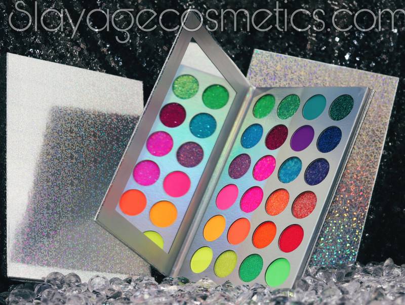 Glow in Dark Eyeshadow Palette Von Slayagecosmetics von Etsy - SlayageByAnais