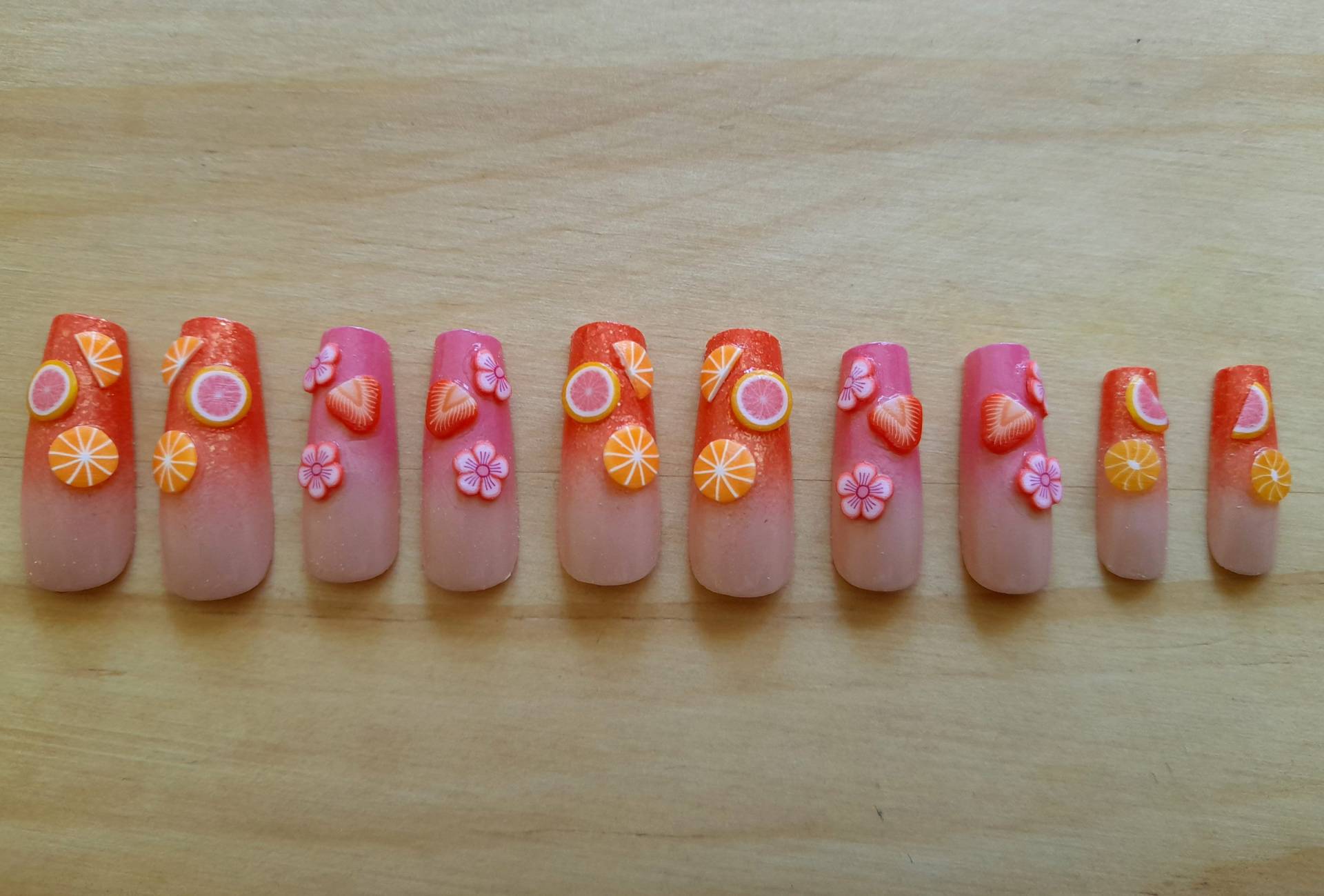 Ombre 3D Falsche Nägel - Fruchtcocktail von Etsy - SnailNailz