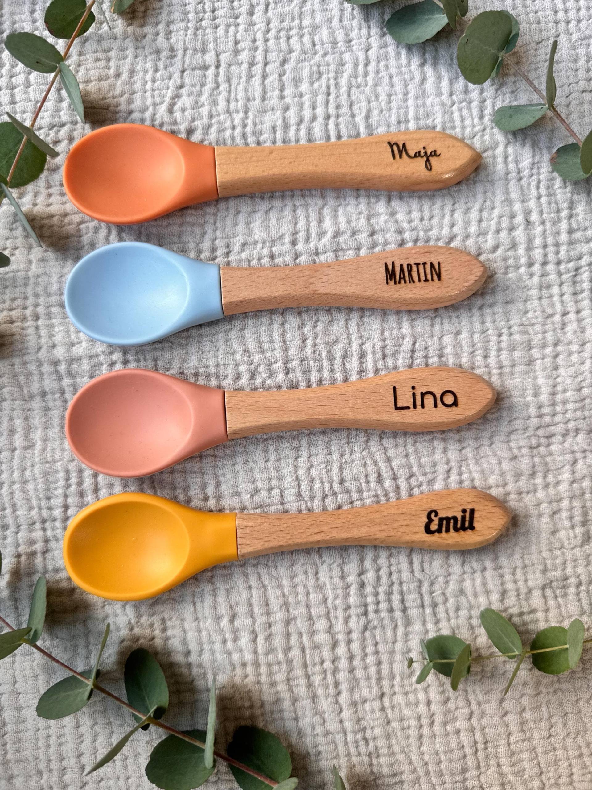 Personalisierter Babylöffel Aus Silikon Personalisierter Babylöffel Aus Silikon von Etsy - Sommeranfertigung