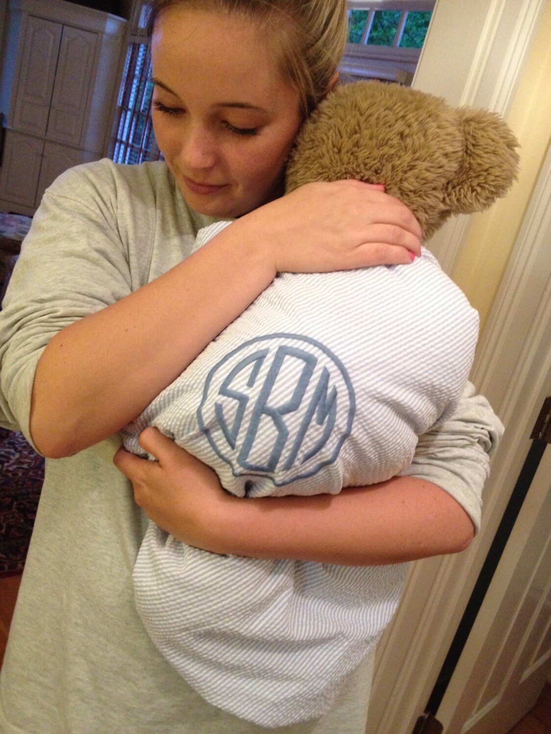 Blau Seersucker Personalisierte Swaddle Decke, Babydecke, Personalisierte Namensdecke, Neugeborenendecke, Baby Namensdecke Blau Seersucker Personalisierte Swaddle Decke, Babydecke, Personalisierte Namensdecke, Neugeborenendecke, Baby Namensdecke von Etsy - SouthernAtBirth