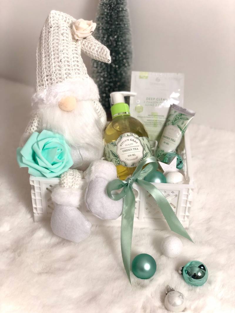 Geschenkset/ Weihnachts-Set Wichtels Green Tea, Wichtel in Weiß, Handwaschseife, Handcreme, 2-Phasenmaske Und Kleiner Aufbewahrungskorb von Etsy - StacyGeschenke