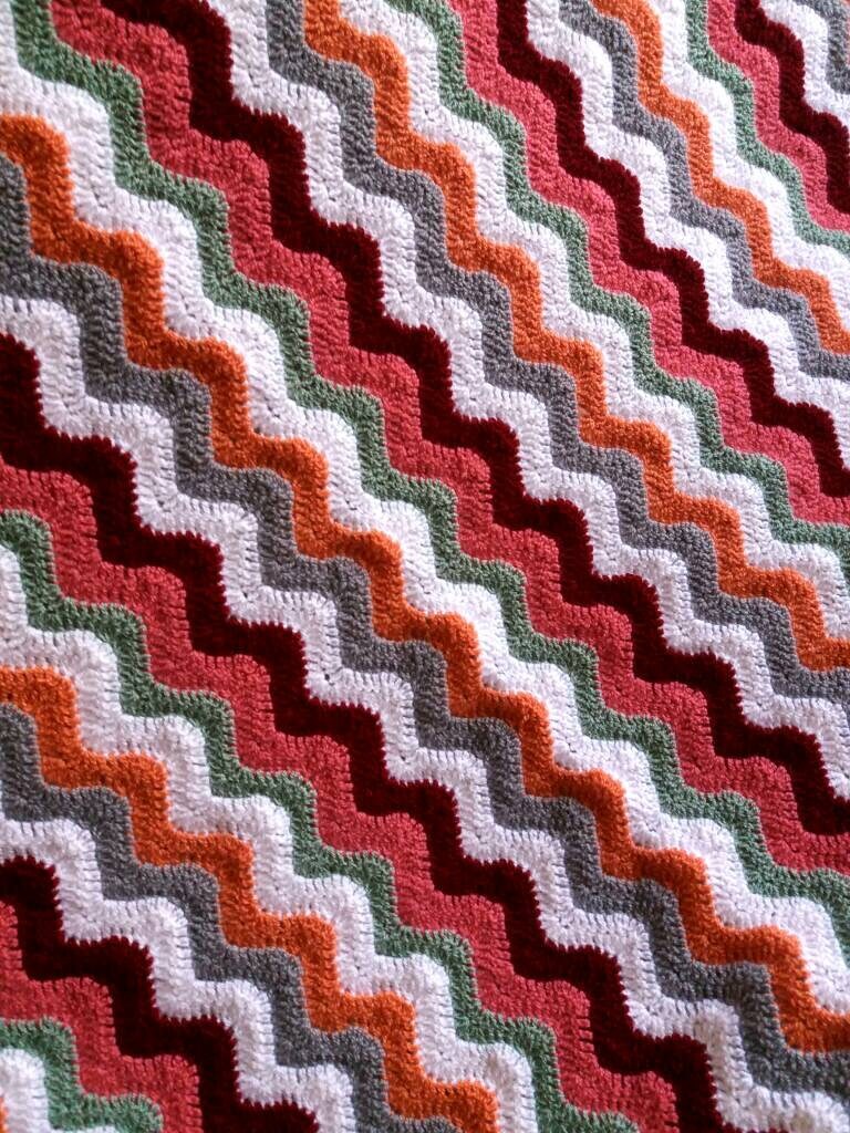 Gehäkelte, Handgemachte Chevron Decke. Bunte Babydecke Gehäkelte, Handgemachte Chevron Decke. Bunte Babydecke von Etsy - StardustTreasuresArt