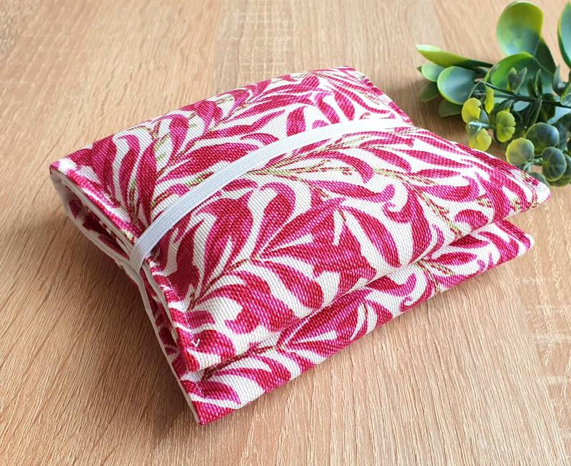 Bindentäschchen, Bindentasche, Bindenetui Pink Leaves von Etsy - Steffbags