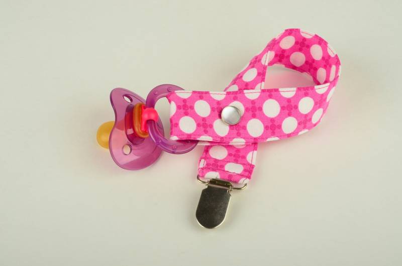 Pazifiker-Clip-Polka Dots-Bright Pink Mit Weiß von Etsy - StitchdByLNZ