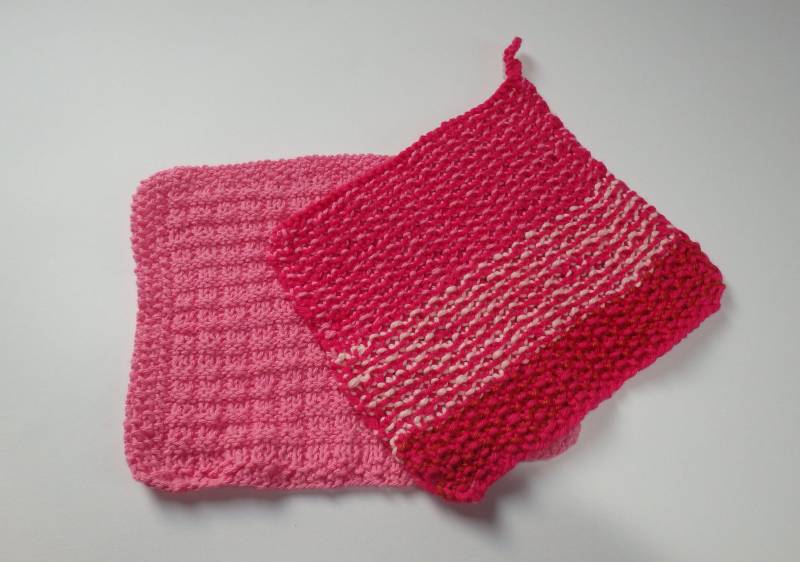 2 Gestrickte Lappen Küchenlappen Waschlappen Handgestrickt Einzelstücke Rosa Pink Baumwolle Nachhaltig Waschbar von Etsy - Strickgemuesemonster