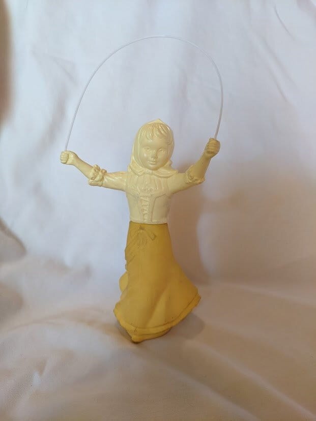 Vintage Avon Parfum - Rosen Köln Im Sammlerstück Puppenfigur Flasche von Etsy - StuffWeFound