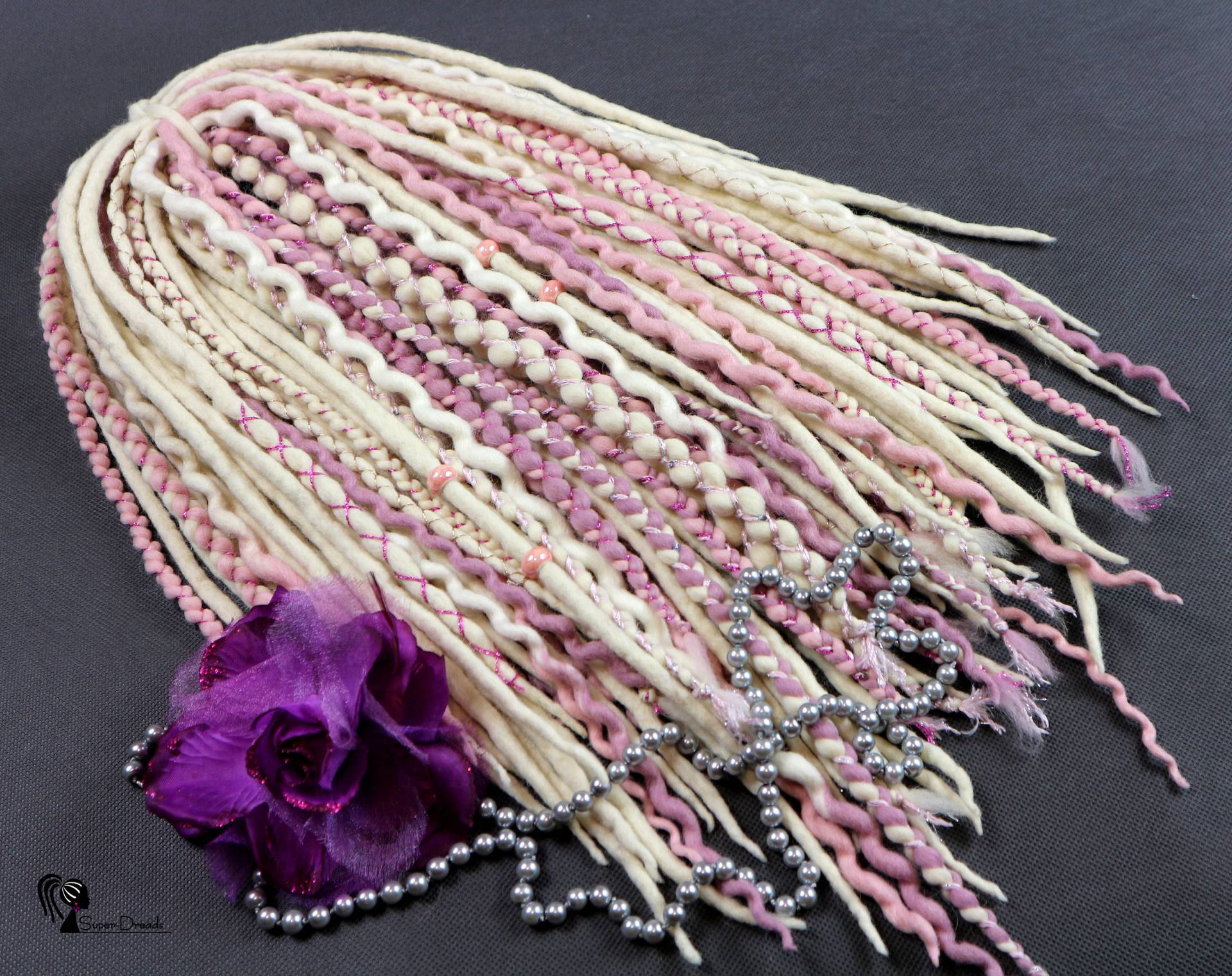 Blond Und Rosa Merino Wolle Dreadlocks Erweiterungen, Hochzeit Double Ended Dread Set Mit Zöpfen & Perlen Blond Und Rosa Merino Wolle Dreadlocks Erweiterungen, Hochzeit Double Ended Dread Set Mit Zöpfen & Perlen von Etsy - SuperDreadsArt