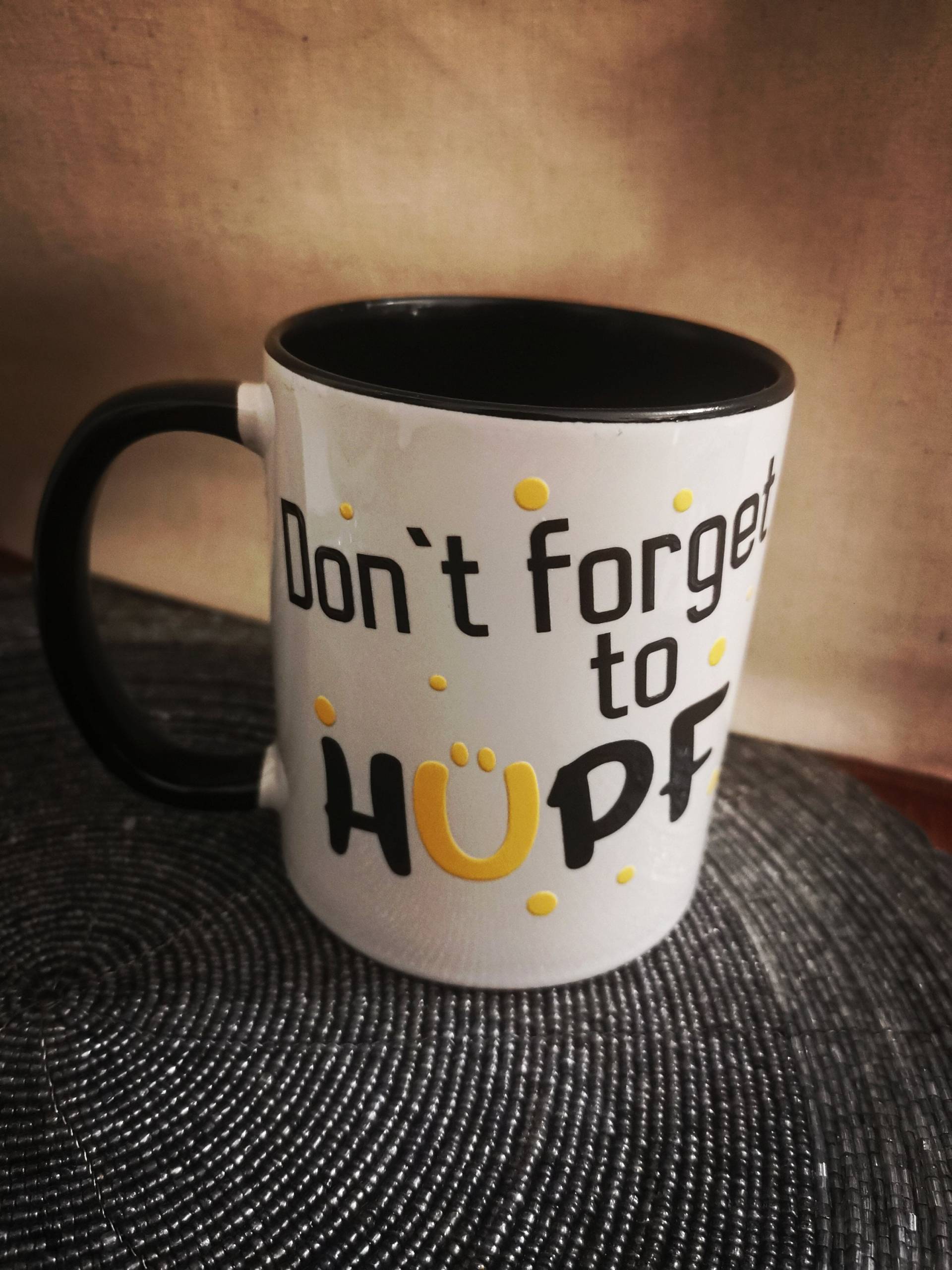 Tasse "Don't Forget To Hüpf" von Etsy - SurprisefabrikShop