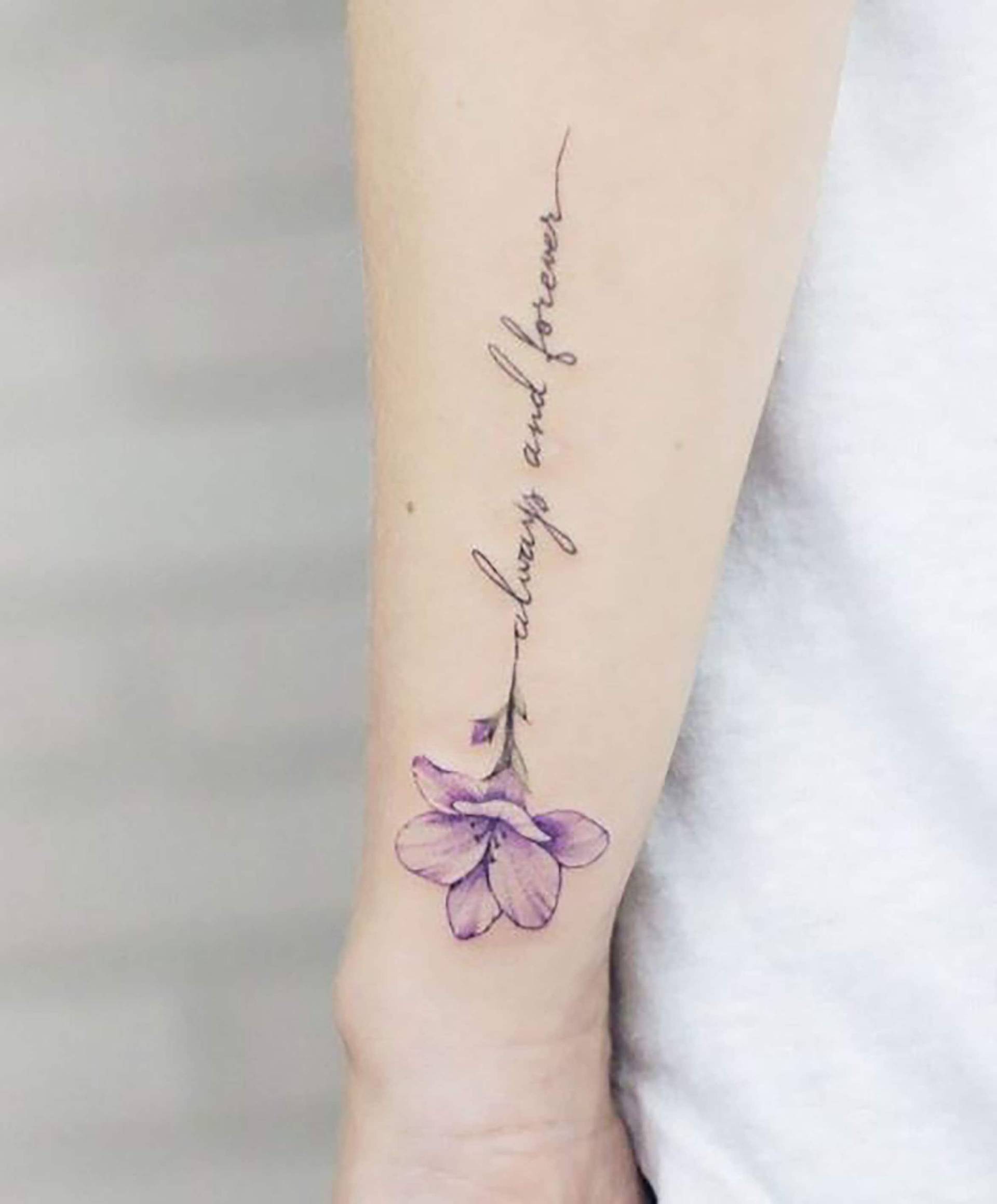 Immer Und Für Immer Lila Blumen Tattoo - Gefälschte Mit Name Blume Personalisierte Temporäre Wasserdichte von Etsy - SvenHStore